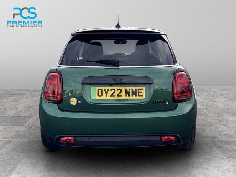 Used Mini Cooper SE Hatch 2022 British racing green iv Hatchback