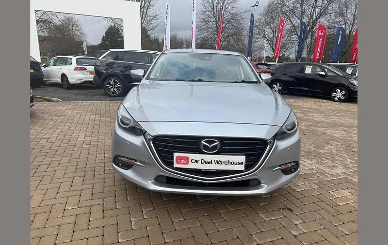 Used Mazda 3 Inclusive 117 HP (86 kW) 2017 Silver Hatchback