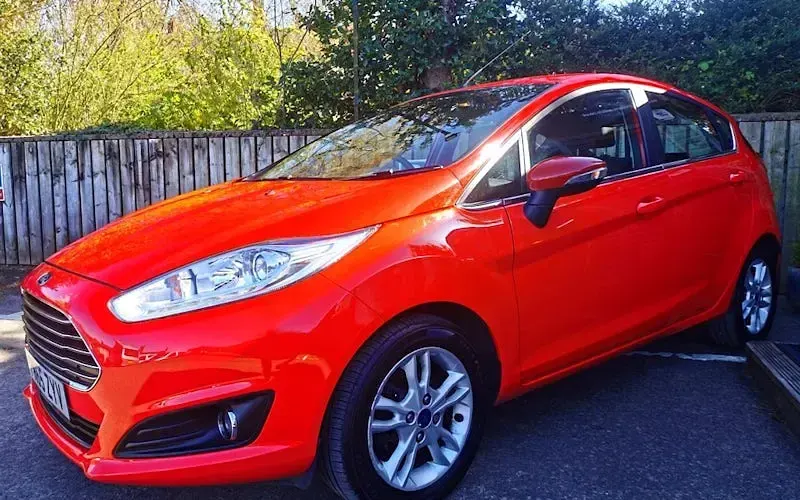 Usado Ford Fiesta Zetec 101 CV (74 kW) 2017 Utilitario