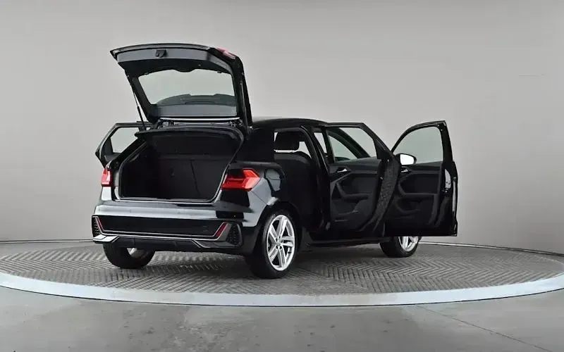 Used Audi A1 Sportback S-Line 116 HP (85 kW) 2019 Black Hatchback