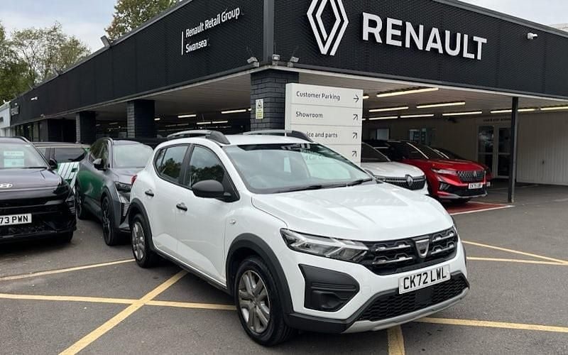 White Used 2022 Dacia Sandero Essentiel Hatchback | £9,339 (Fair price) - Image 1/4