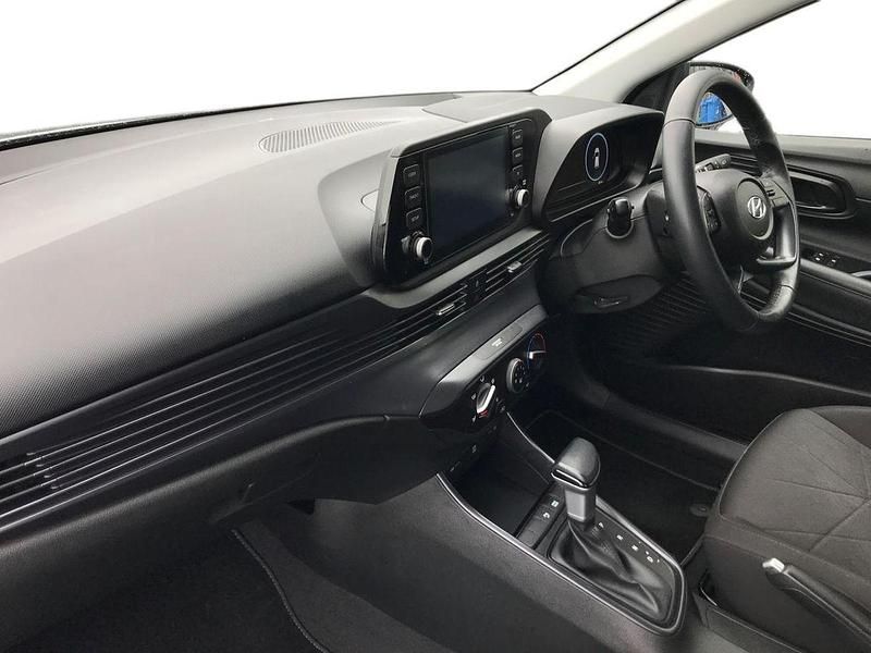 Used Hyundai Bayon SE 99 HP (72 kW) 2023 Grey SUV