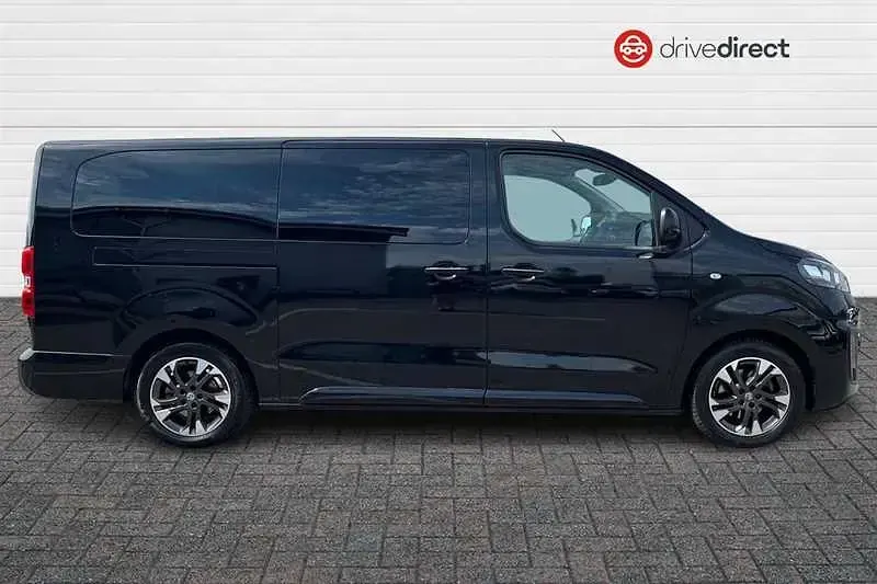 Used Vauxhall Vivaro Ultimate 100 kW (136 HP) 2023 Black MPV