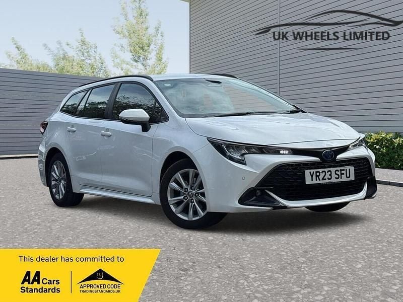 Used Toyota Corolla 2023 White Estate