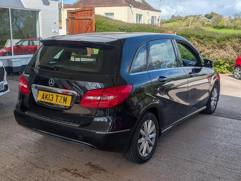 Used Mercedes B180 SE 2013 Black MPV