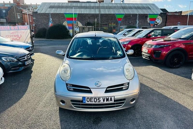 Used Nissan Micra SE 88 HP (64 kW) 2005 Silver Hatchback