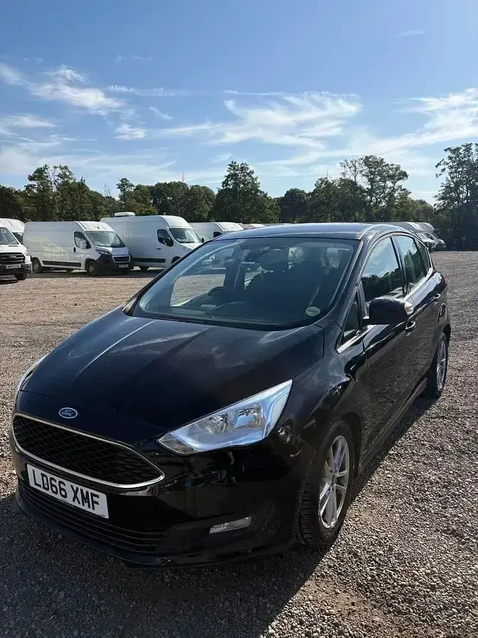 Used Ford C-MAX Zetec 125 HP (91 kW) 2016 Black MPV