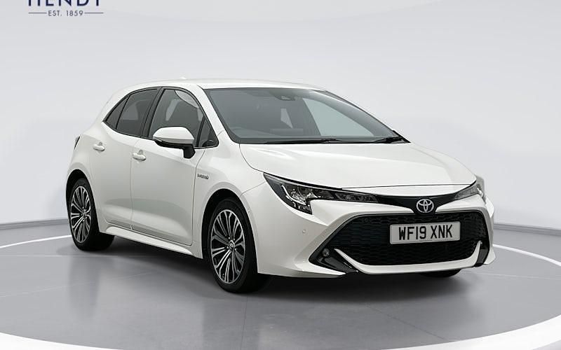 Used 2022 Toyota Corolla Design Hatchback | £12,799 (Fair price) - Image 1/4