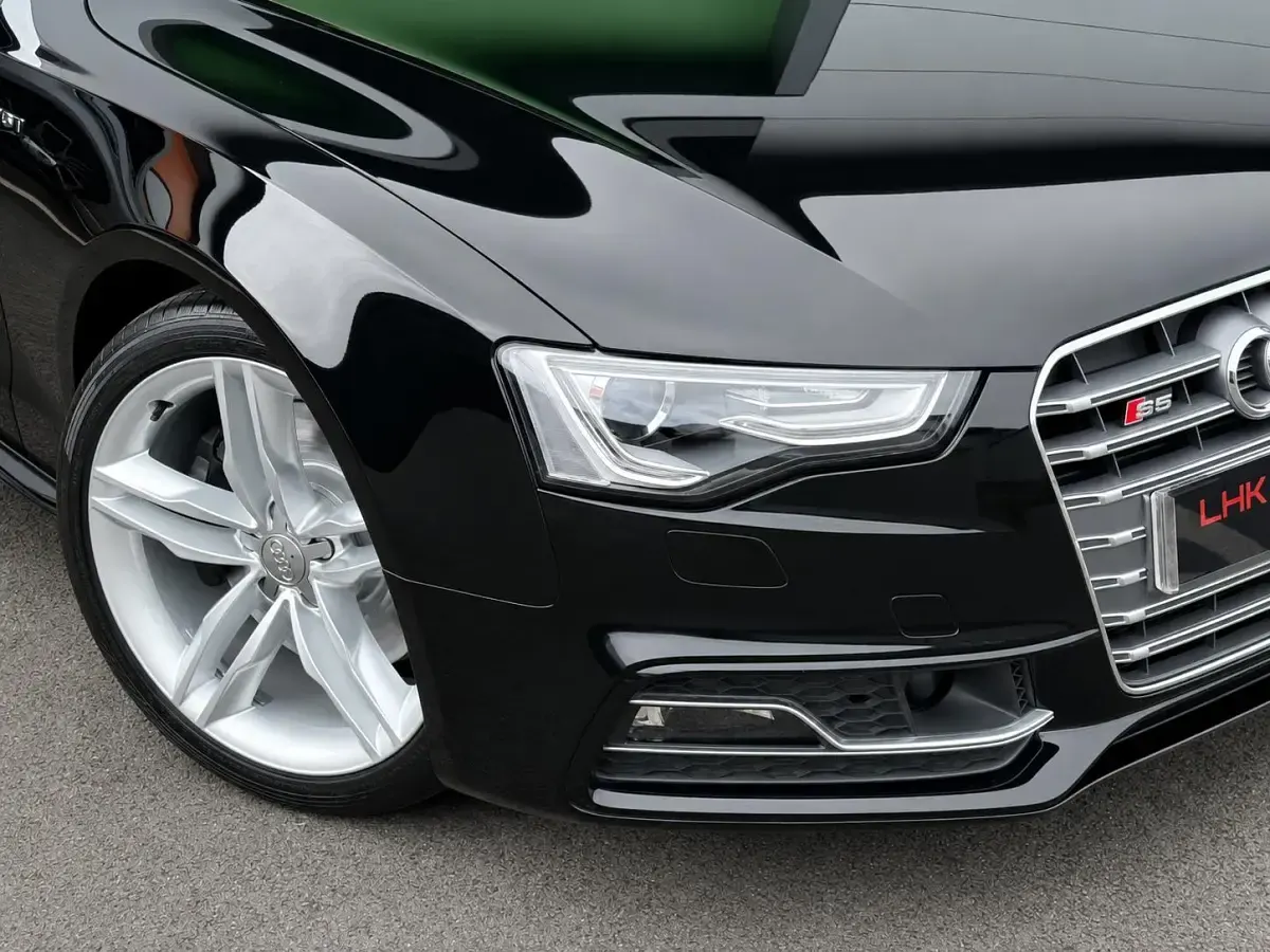 Used Audi S5 Design 333 HP (244 kW) 2012 Black Coupe