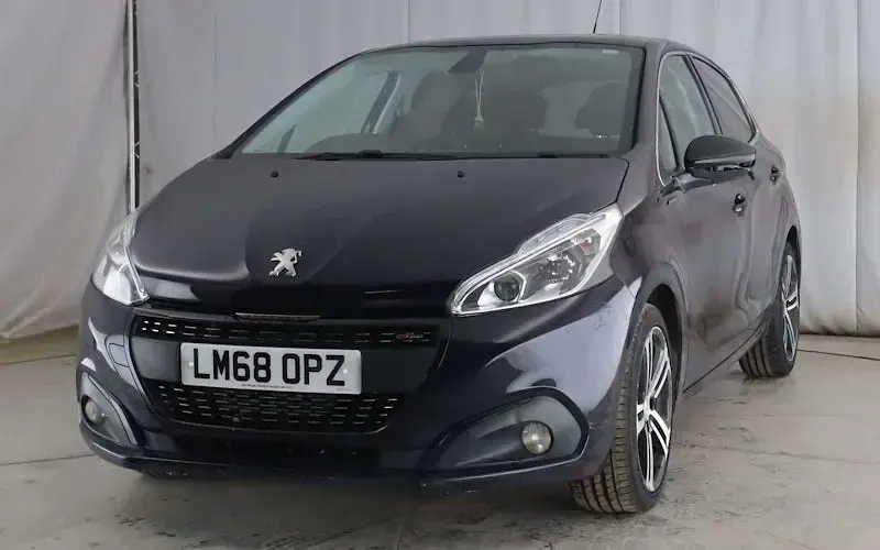 Usado Peugeot 208 GT-line 109 HP (80 kW) 2018 Azul Citadino
