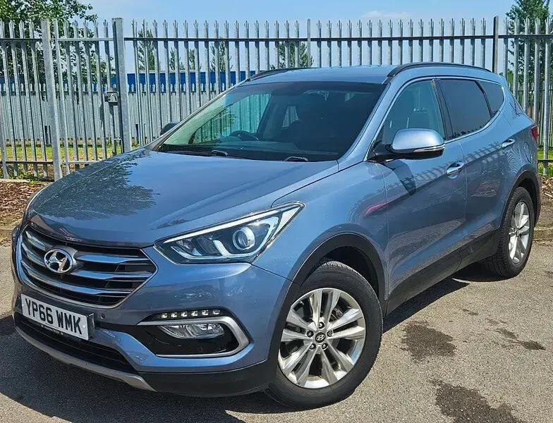 Used Hyundai Santa Fe Premium 200 HP (147 kW) 2016 Blue SUV