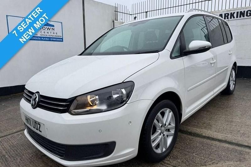 Used VW Touran SE 105 HP (77 kW) 2011 White MPV