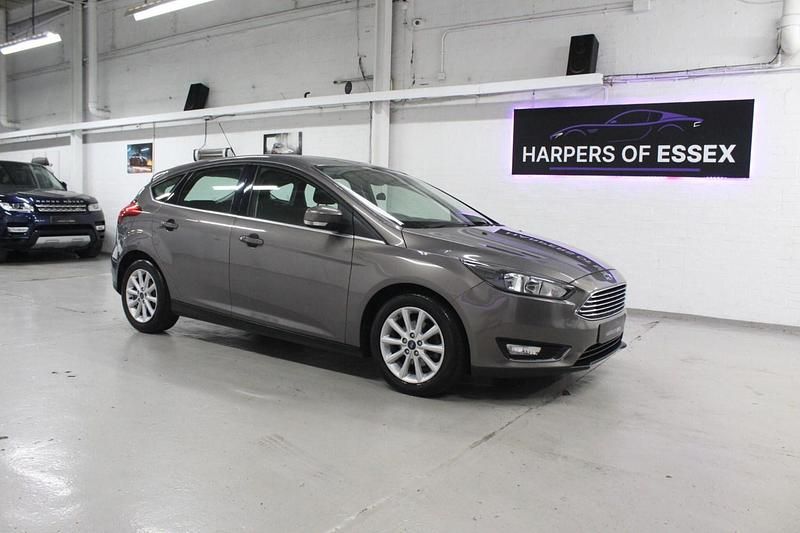 Brown Used 2015 Ford Focus Titanium Hatchback | £3,695 (A bit pricey) - Image 1/4