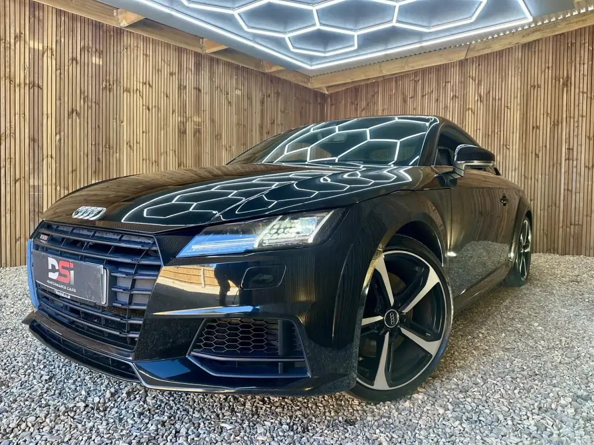 Usado Audi TTS Black Edition 310 CV (228 kW) 2017 Negro Coupe