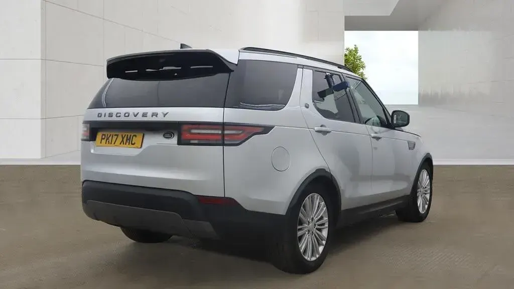 Used Land Rover Discovery SE 258 HP (189 kW) 2017 Silver SUV