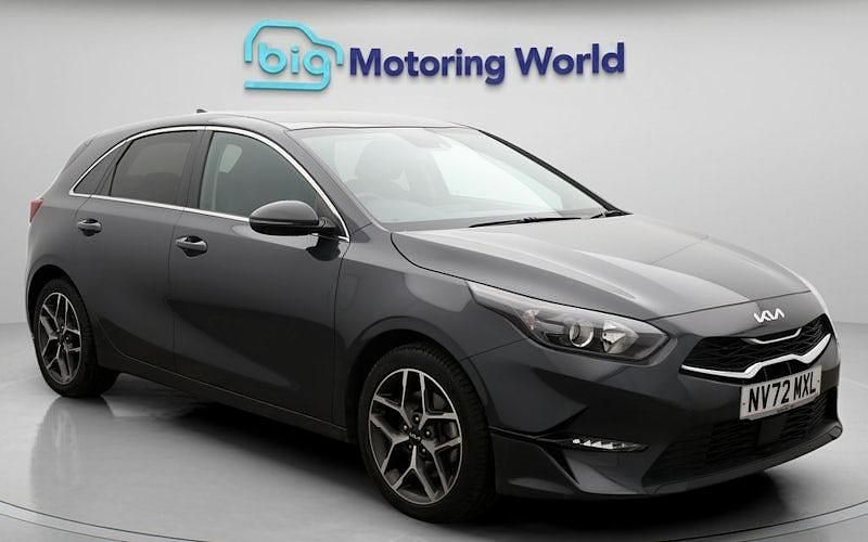 Used Kia Ceed 160 HP (117 kW) 2021 Hatchback