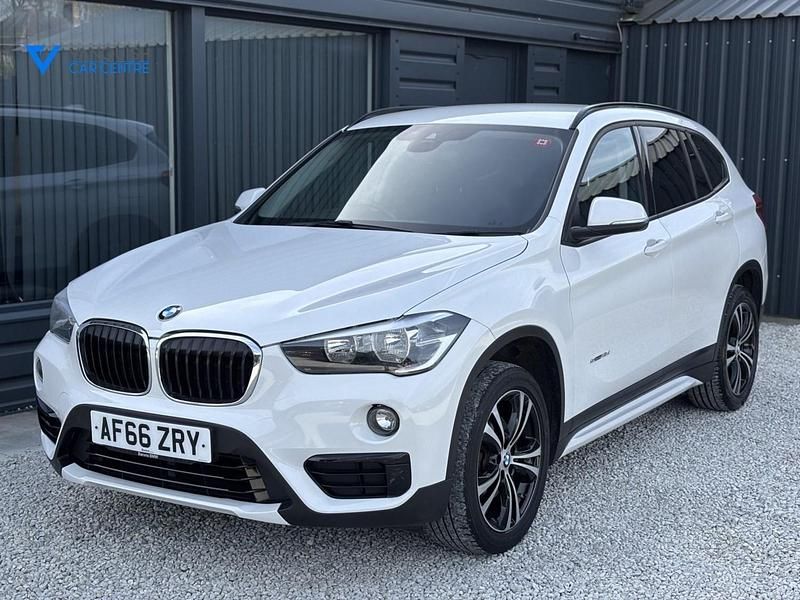 Used BMW X1 Sport Line 150 HP (110 kW) 2016 White SUV