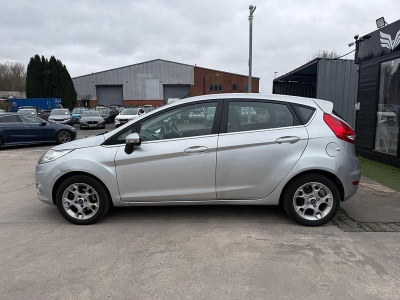 Used Ford Fiesta Zetec 2012 Silver Hatchback