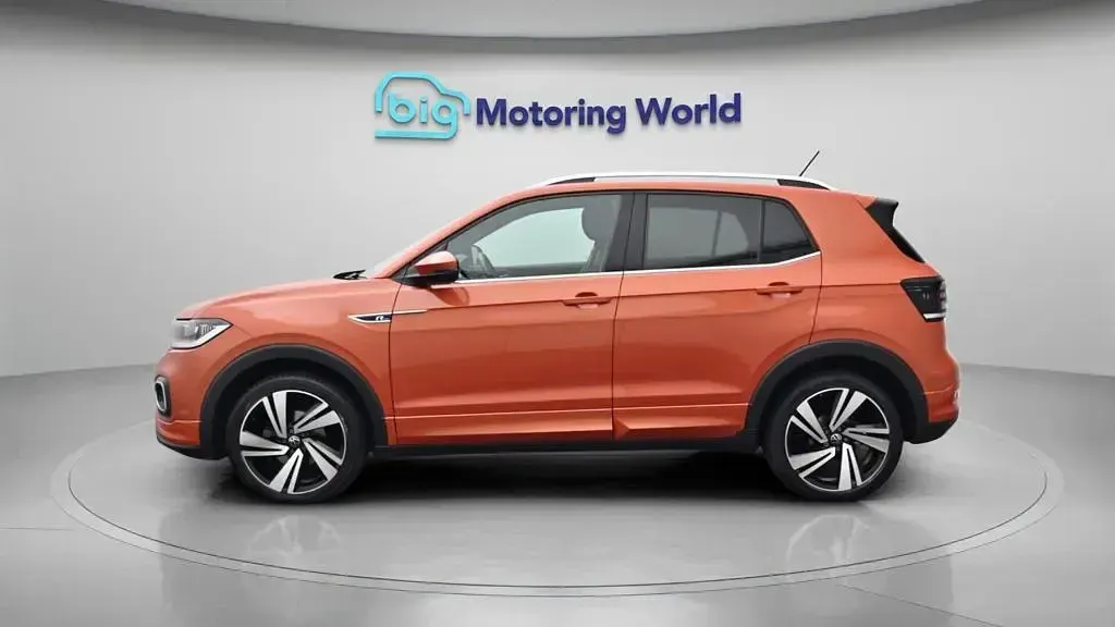 Used VW T-Cross R-line 110 HP (80 kW) 2023 Orange SUV