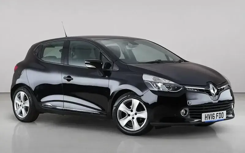 Used Renault Clio Dynamique 90 HP (66 kW) 2016 Hatchback