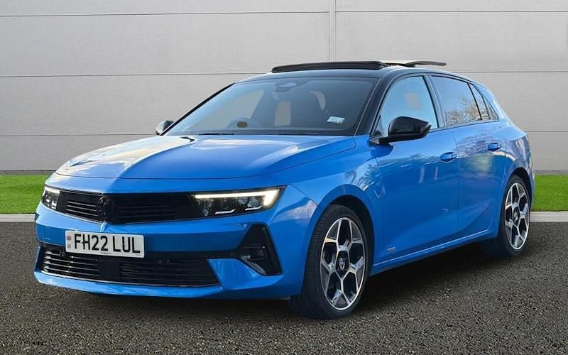 Used Vauxhall Astra Ultimate 131 HP (96 kW) 2025 Hatchback