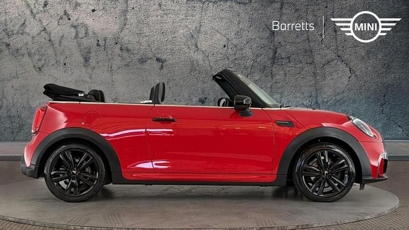 Usado Mini Cooper Sport 134 HP (98 kW) 2021 Vermelho Citadino