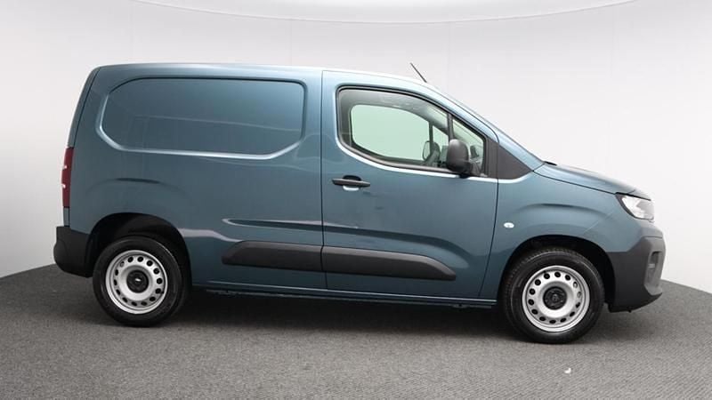 Blue New 2025 Peugeot Partner Van | £19,299 (A bit pricey) - Image 1/4