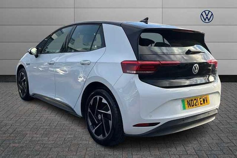 Used VW ID.3 Pro Performance 150 kW (204 HP) 2021 White Hatchback