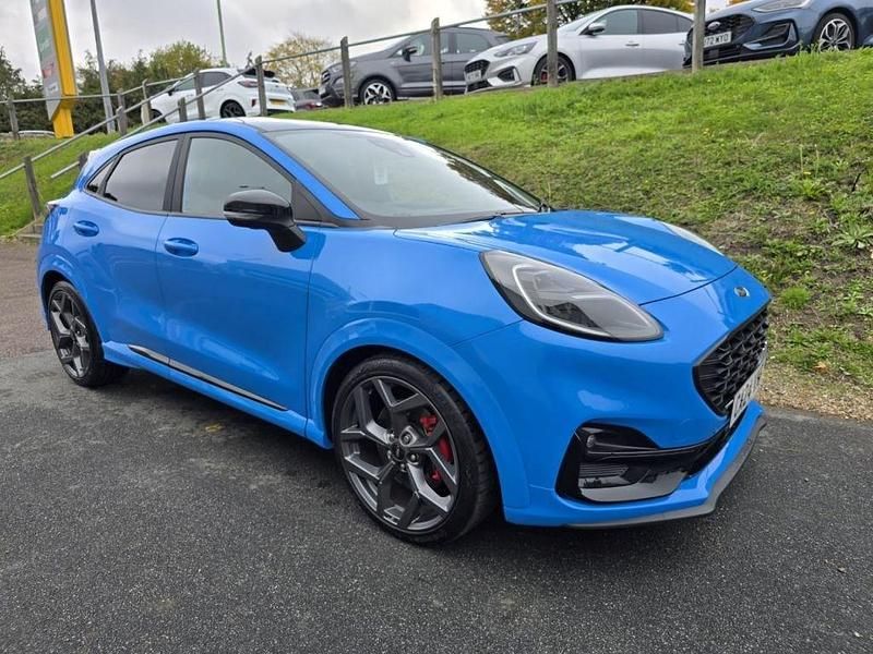 Blue Used 2024 Ford Puma ST Hatchback | £23,677 (Expensive) - Image 1/4
