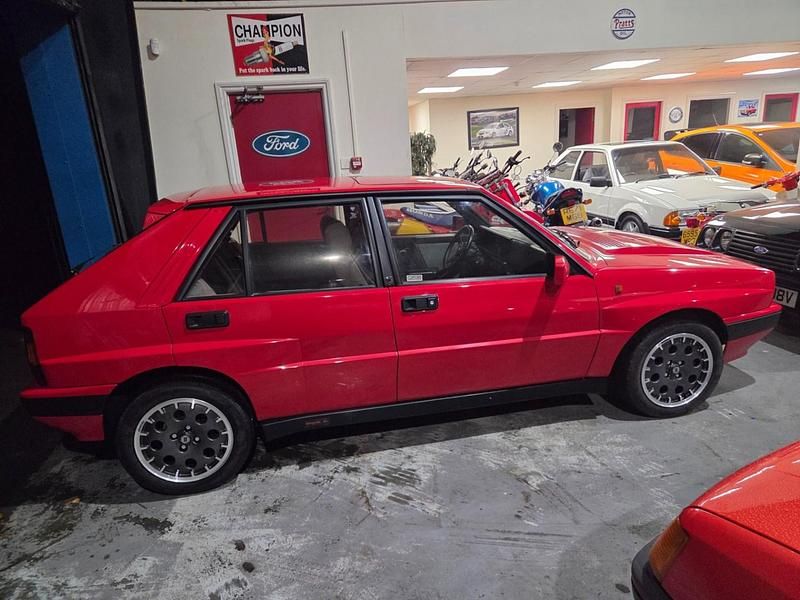 Used Lancia Delta 1992 Red Hatchback