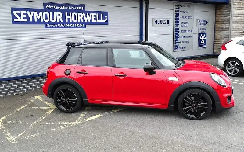 Used Mini Cooper S Hatch 192 HP (141 kW) 2019 Red Hatchback