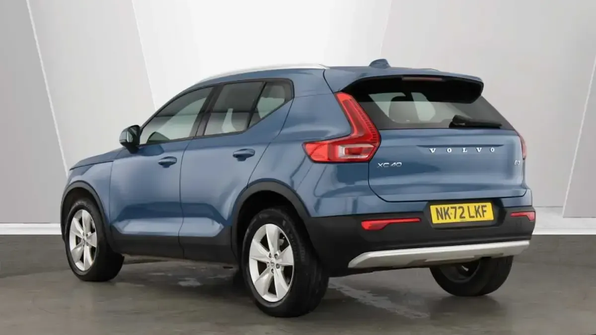 Used Volvo XC40 Core 161 HP (118 kW) 2023 SUV