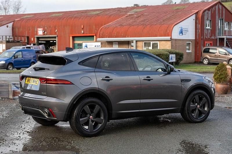 Used Jaguar E-Pace Chequered Flag 180 HP (132 kW) 2019 Grey SUV