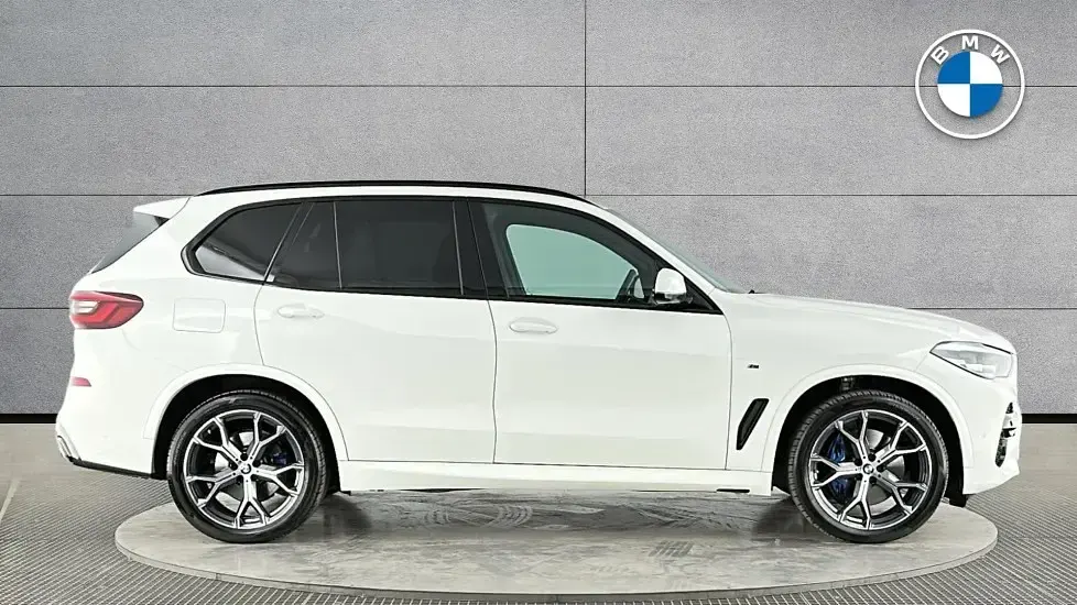 Used BMW X5 M Sport 282 HP (207 kW) 2022 White SUV