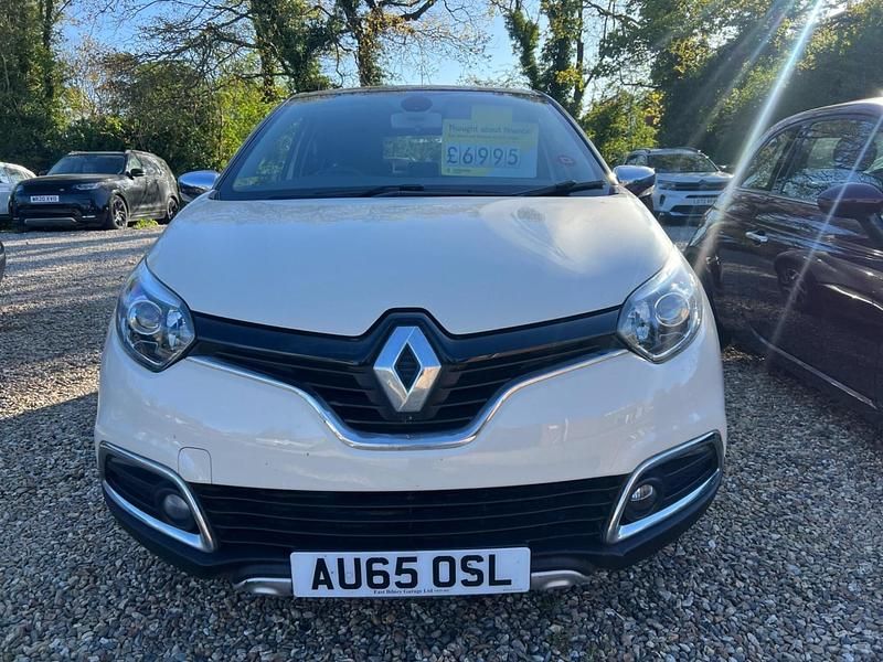 Second-hand Renault Captur Dynamique 120 CP (88 kW) 2015 Bej SUV
