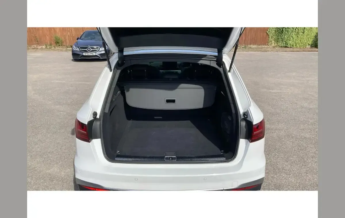 Used Audi A4 S-Line 150 HP (110 kW) 2020 White Estate