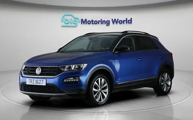 Used VW T-Roc Design 110 HP (80 kW) 2021 Blue SUV