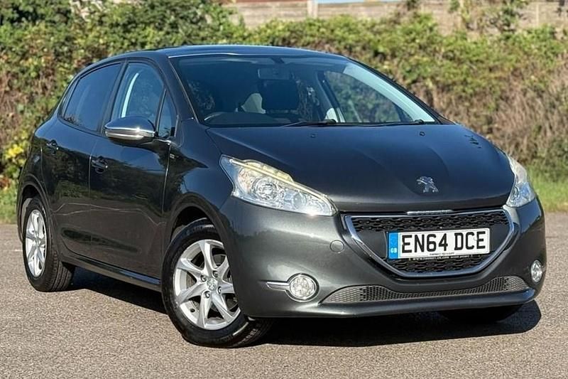 Grey Used 2015 Peugeot 208 Style Hatchback | £5,480 (Fair price) - Image 1/1