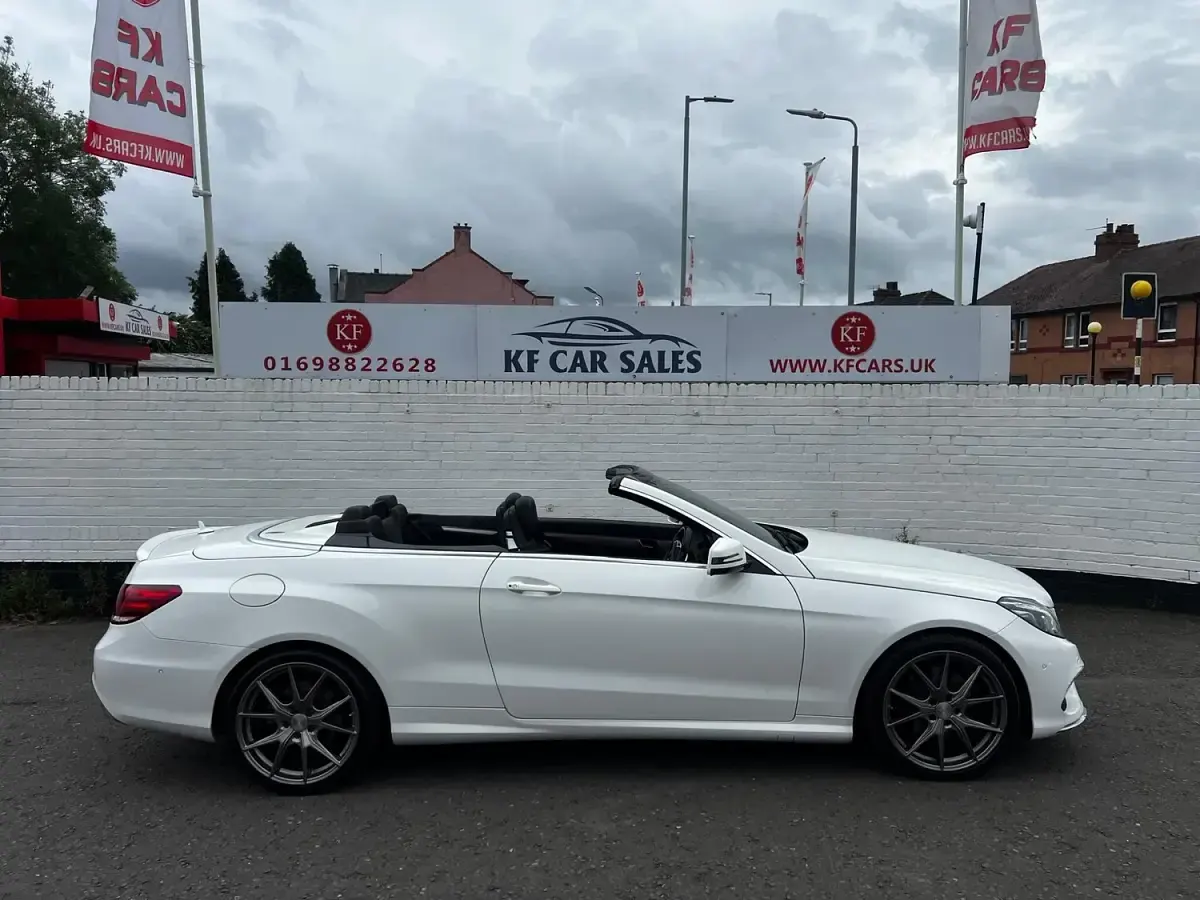 Used Mercedes E220 AMG line 174 HP (127 kW) 2016 White Cabriolet