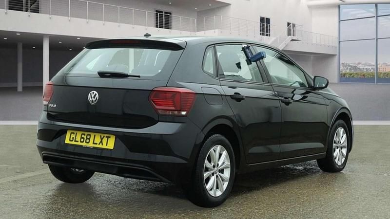 Used VW Polo SE 95 HP (69 kW) 2019 Black Hatchback