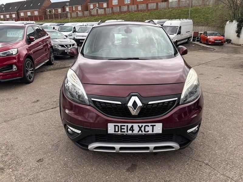 Used Renault Scénic III Dynamique 2014 Red MPV