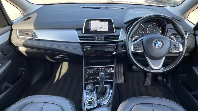 Used BMW 220 Active Tourer Luxury Line 187 HP (137 kW) 2018 Silver MPV