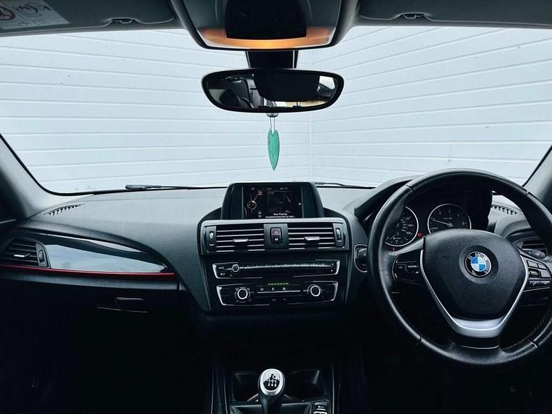 Used BMW 116 Sport Line 116 HP (85 kW) 2015 White Hatchback