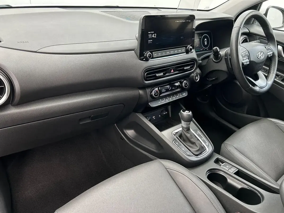 Gebraucht Hyundai Kona Ultimate 141 PS (103 kW) 2023 Weiß SUV