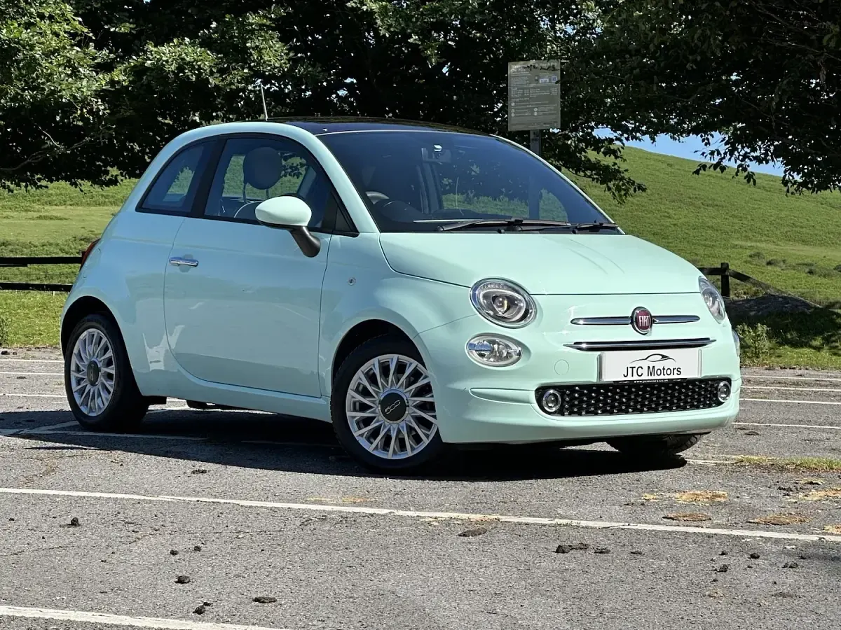 Used Fiat 500 Lounge 70 HP (51 kW) 2020 Hatchback