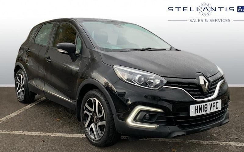 Black Used 2018 Renault Captur Dynamique SUV | £6,937 (Fair price) - Image 1/4