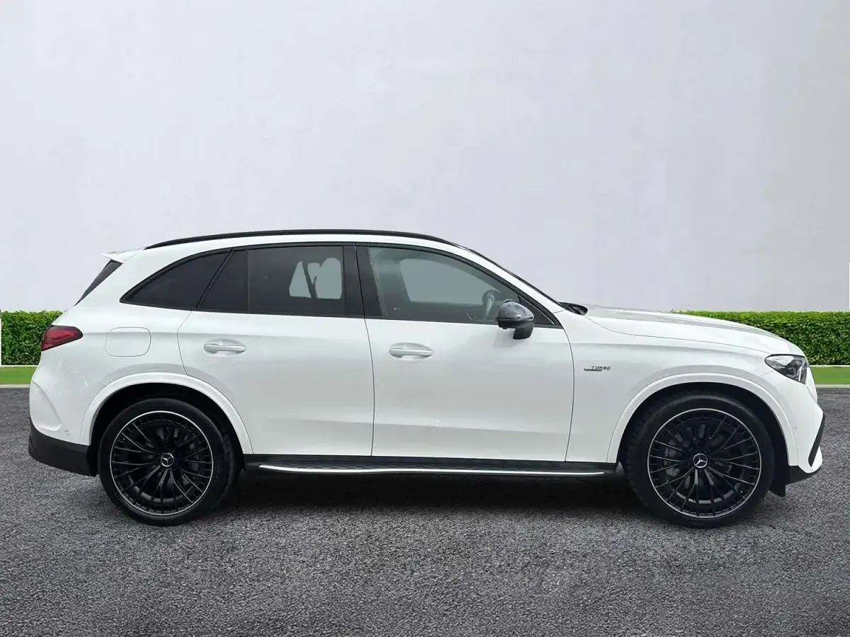 Used Mercedes GLC43 AMG Premium Plus 421 HP (309 kW) 2025 White SUV