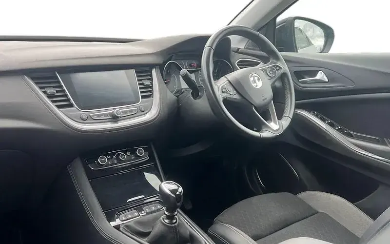Used Vauxhall Grandland X SRi 131 HP (96 kW) 2021 Grey SUV