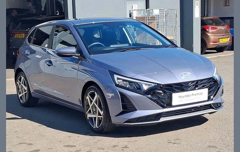 Used Hyundai i20 Ultimate 99 HP (72 kW) 2024 Blue Hatchback