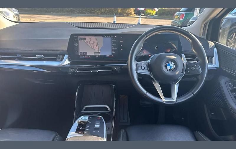 Second-hand BMW 223 Active Tourer Luxury Line 200 CP (147 kW) 2022 Albastru Monovolum